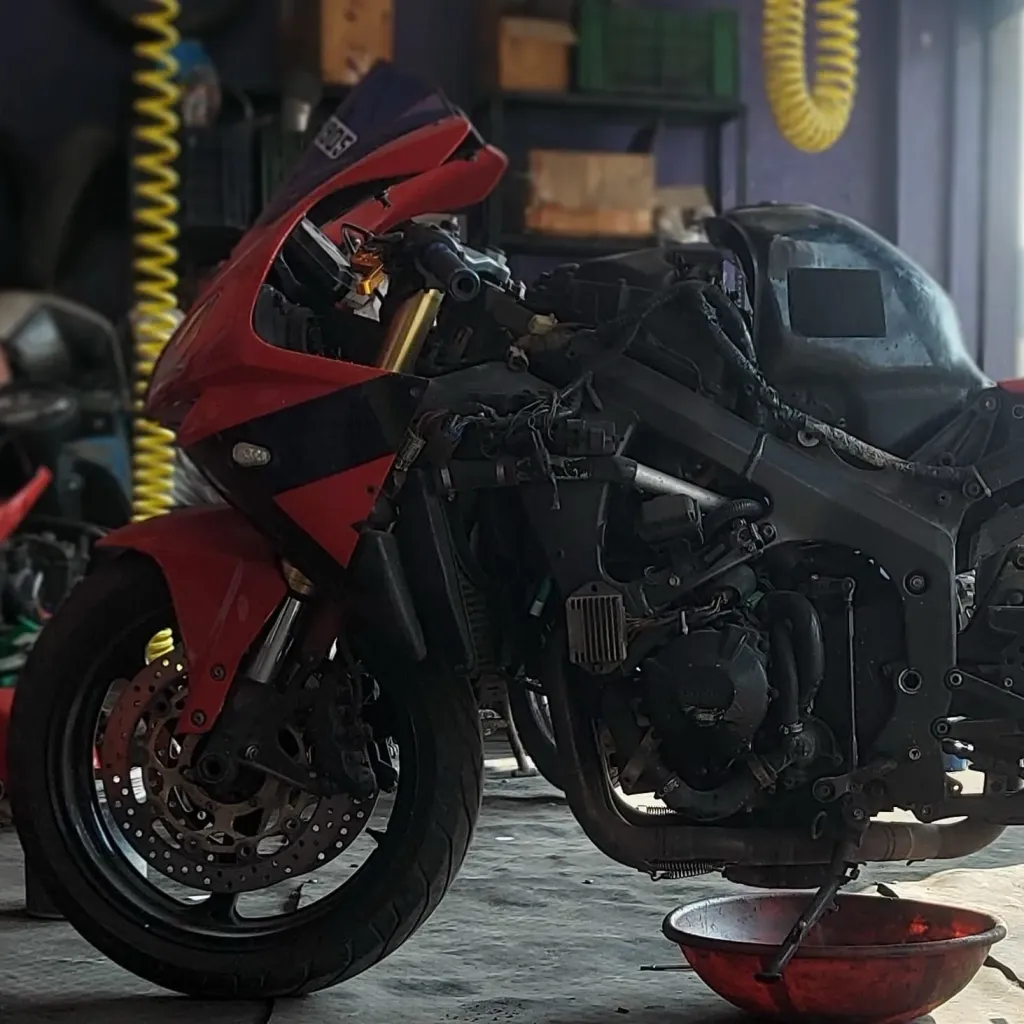 Which Engine Oil Does Your Bike Need? What the Owner’s Manuals Say