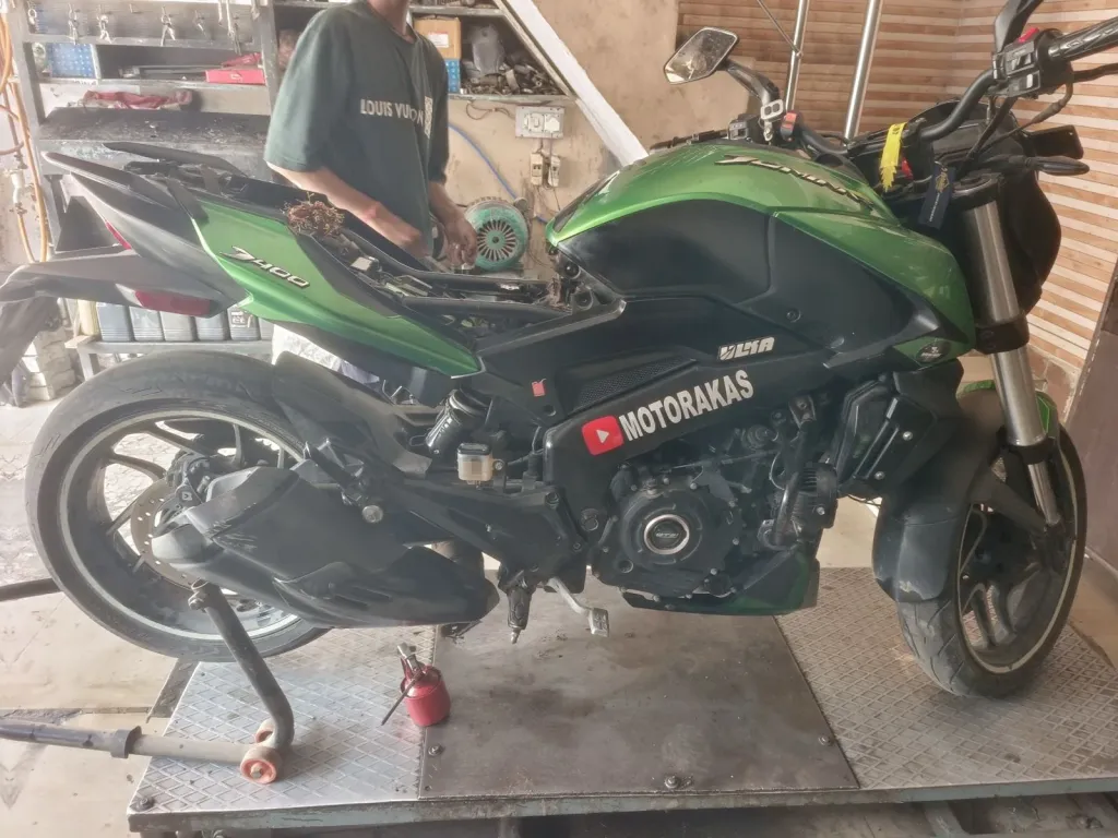 Bajaj Pulsar 150 Service Schedule and Maintenance Guide